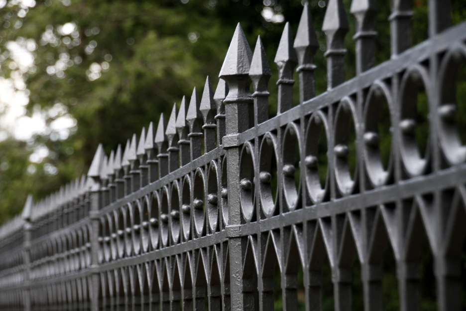 Fencing Company in Inverness, Illinois